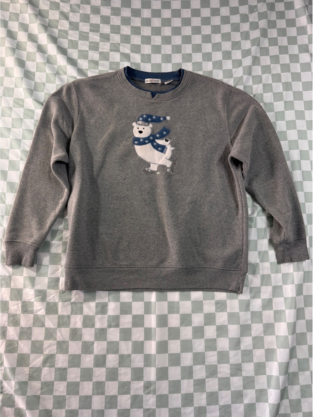 Hastings & Smith Gray Sweatshirt with Ice Skating Polar Bear Design